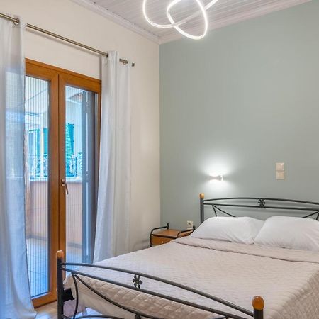 G.R Luxury Apartment Kalligoni Eksteriør bilde