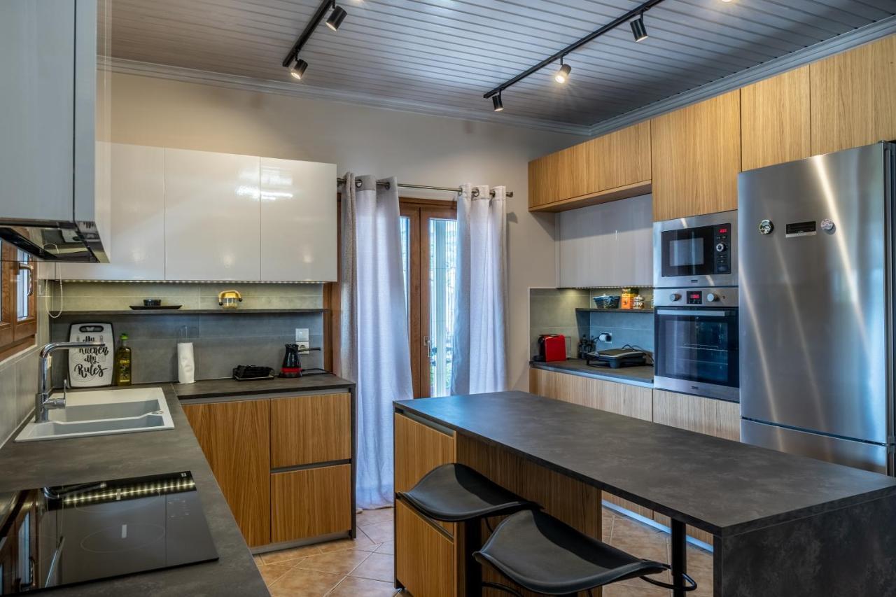 G.R Luxury Apartment Kalligoni Eksteriør bilde
