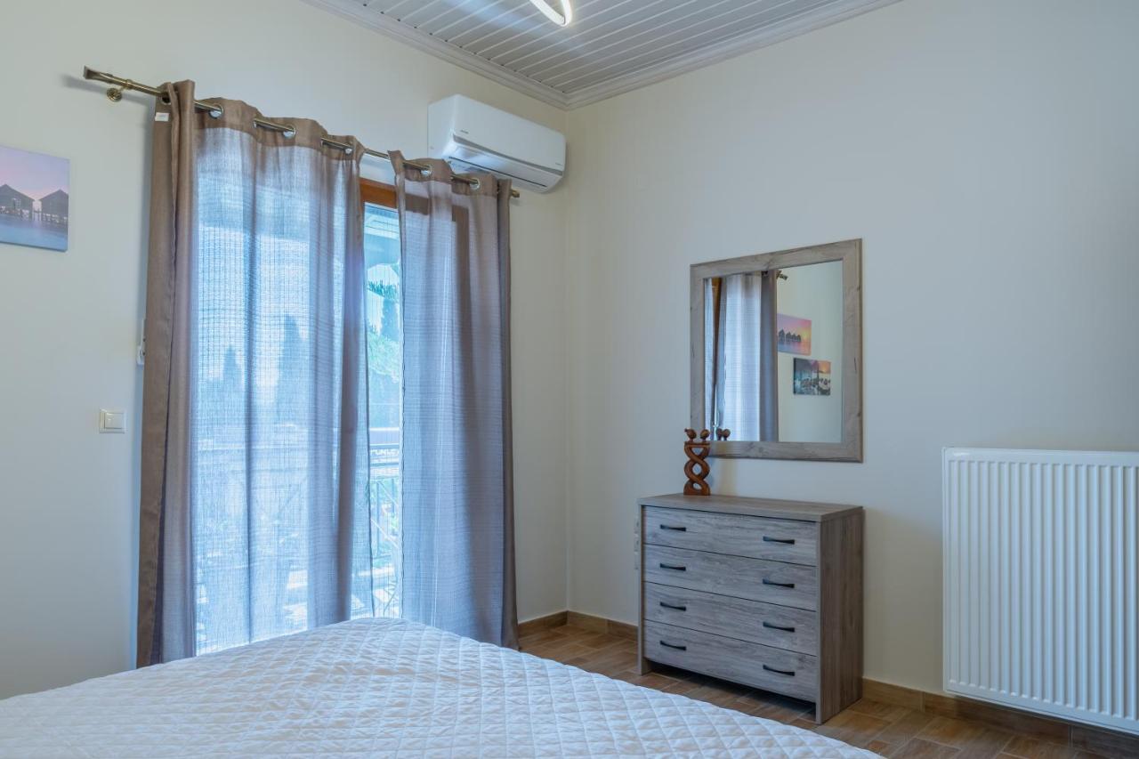G.R Luxury Apartment Kalligoni Eksteriør bilde